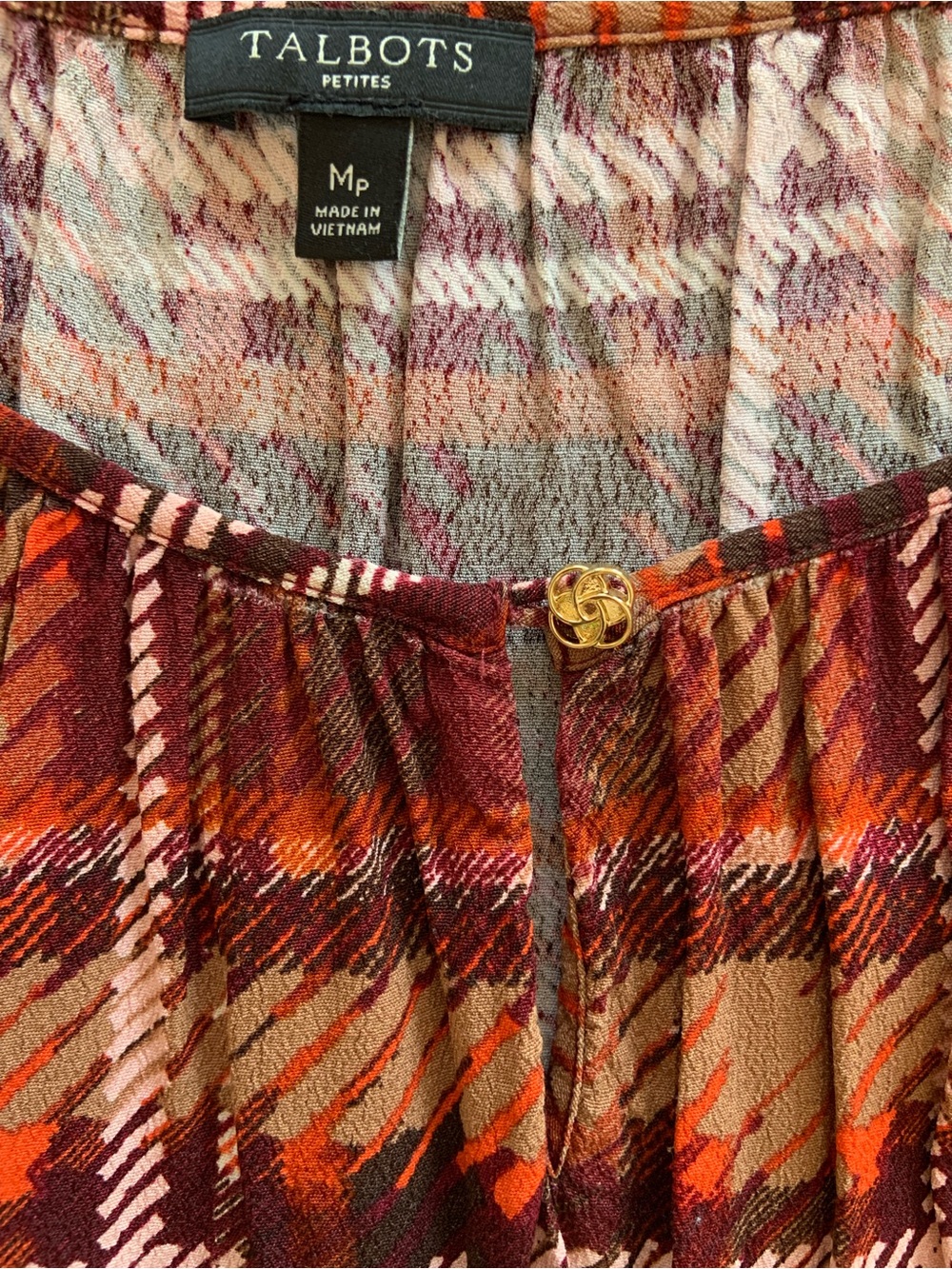 Talbots Plaid Long Sleeve Women's Blouse in Burgundy & Rust with gold buttons - Picture 9 of 9